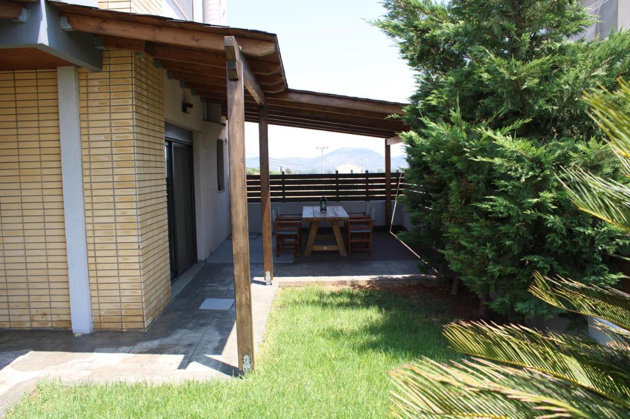 T&A Apartment,Near The Sea. Marathon  Exterior photo